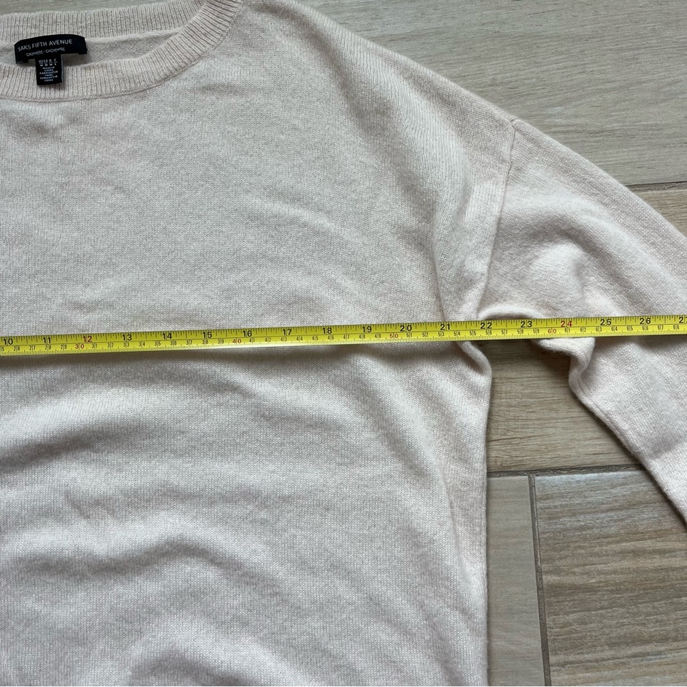 Saks Fifth Avenue 100% Cashmere Sweater Medium Ruffle Designer Soft Luxury Money - Picture 6 of 12